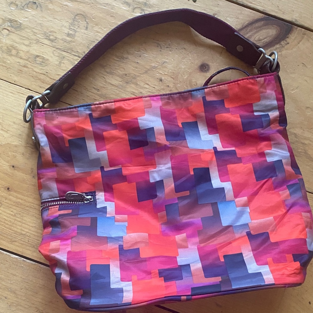 Baggallini Vibrant Geometric Shoulder Bag